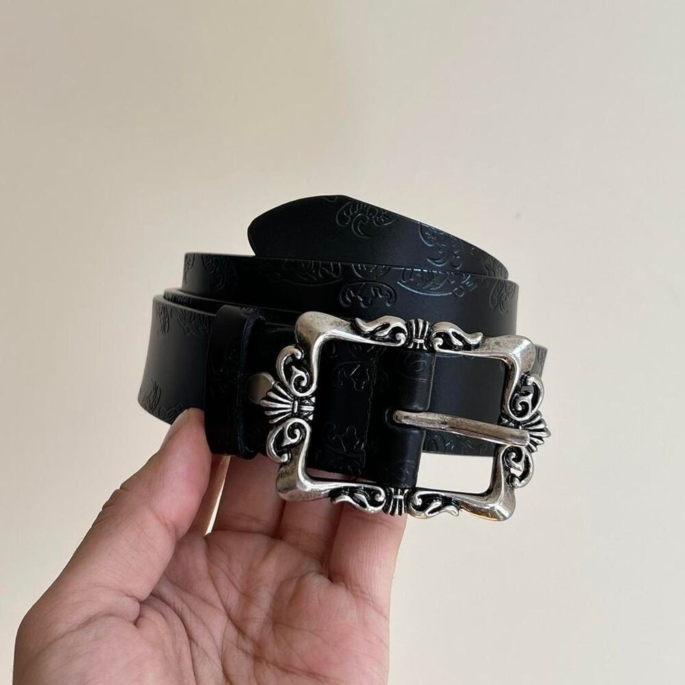 y2k style black american western floral design belt